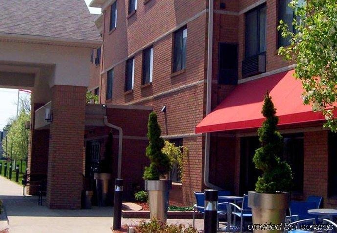 Towneplace Suites Detroit Warren Bagian luar foto