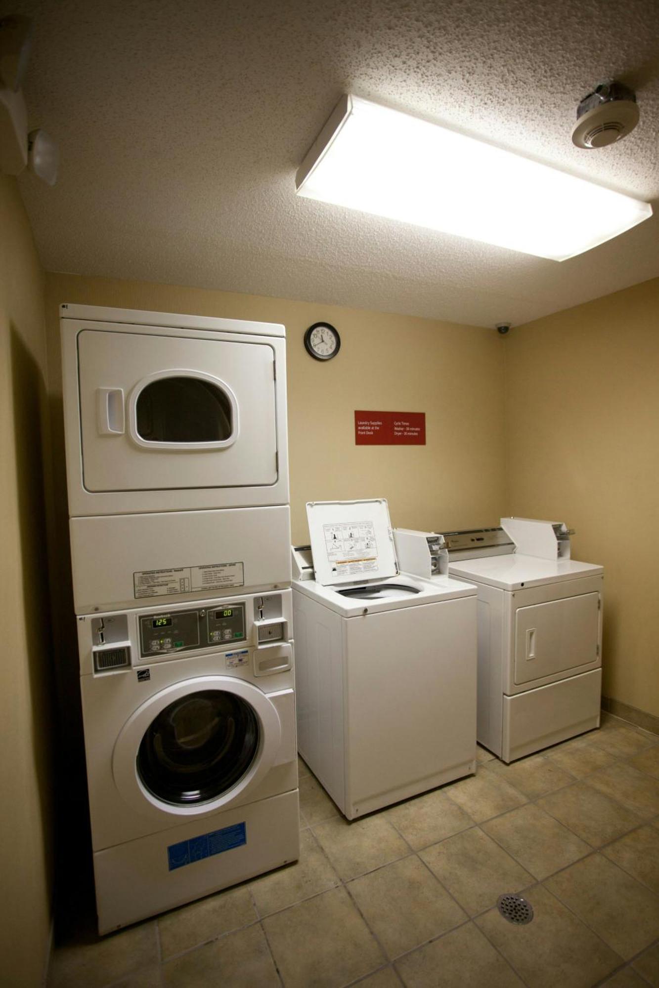 Towneplace Suites Detroit Warren Bagian luar foto