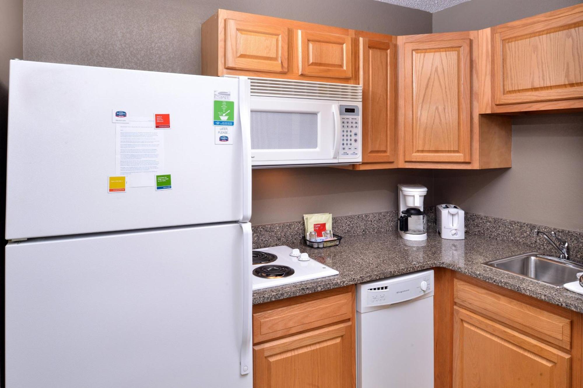 Towneplace Suites Detroit Warren Bagian luar foto