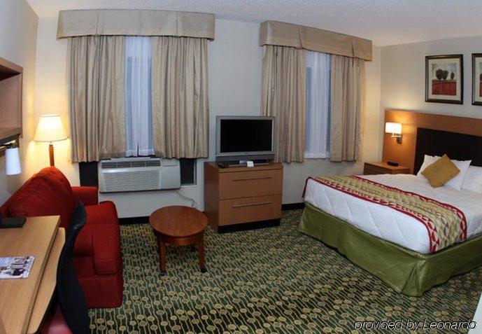 Towneplace Suites Detroit Warren Bagian luar foto
