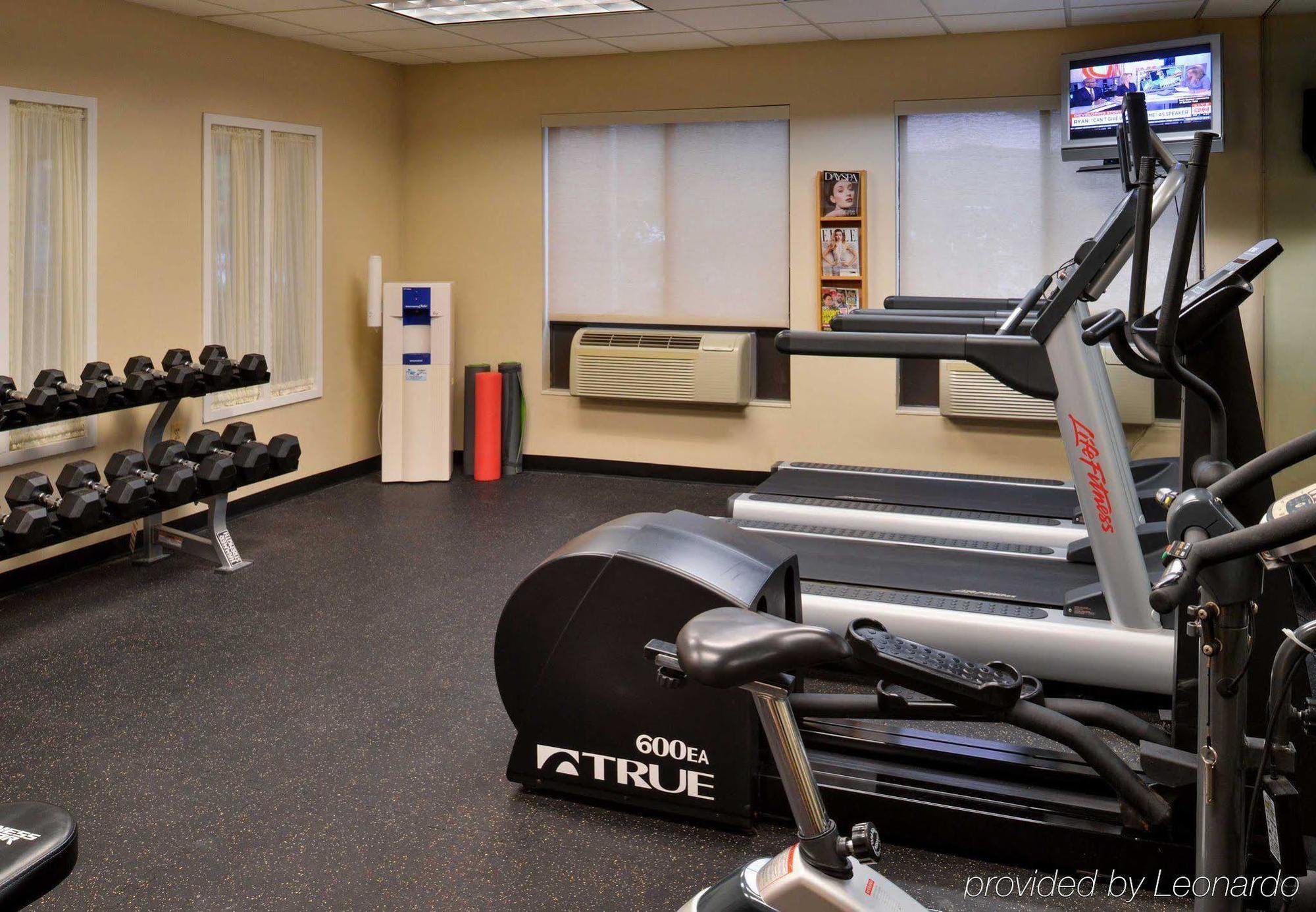 Towneplace Suites Detroit Warren Bagian luar foto