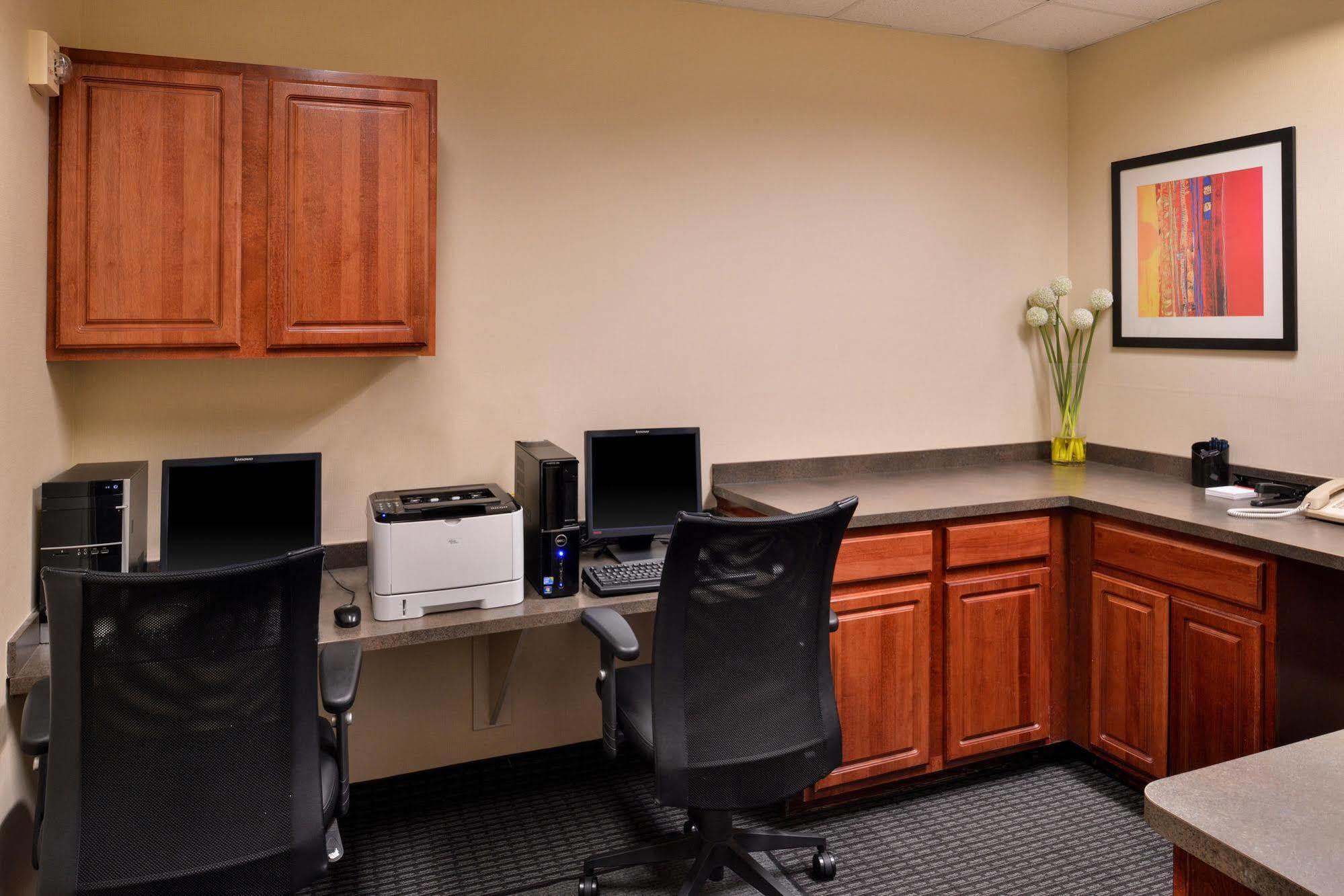 Towneplace Suites Detroit Warren Bagian luar foto