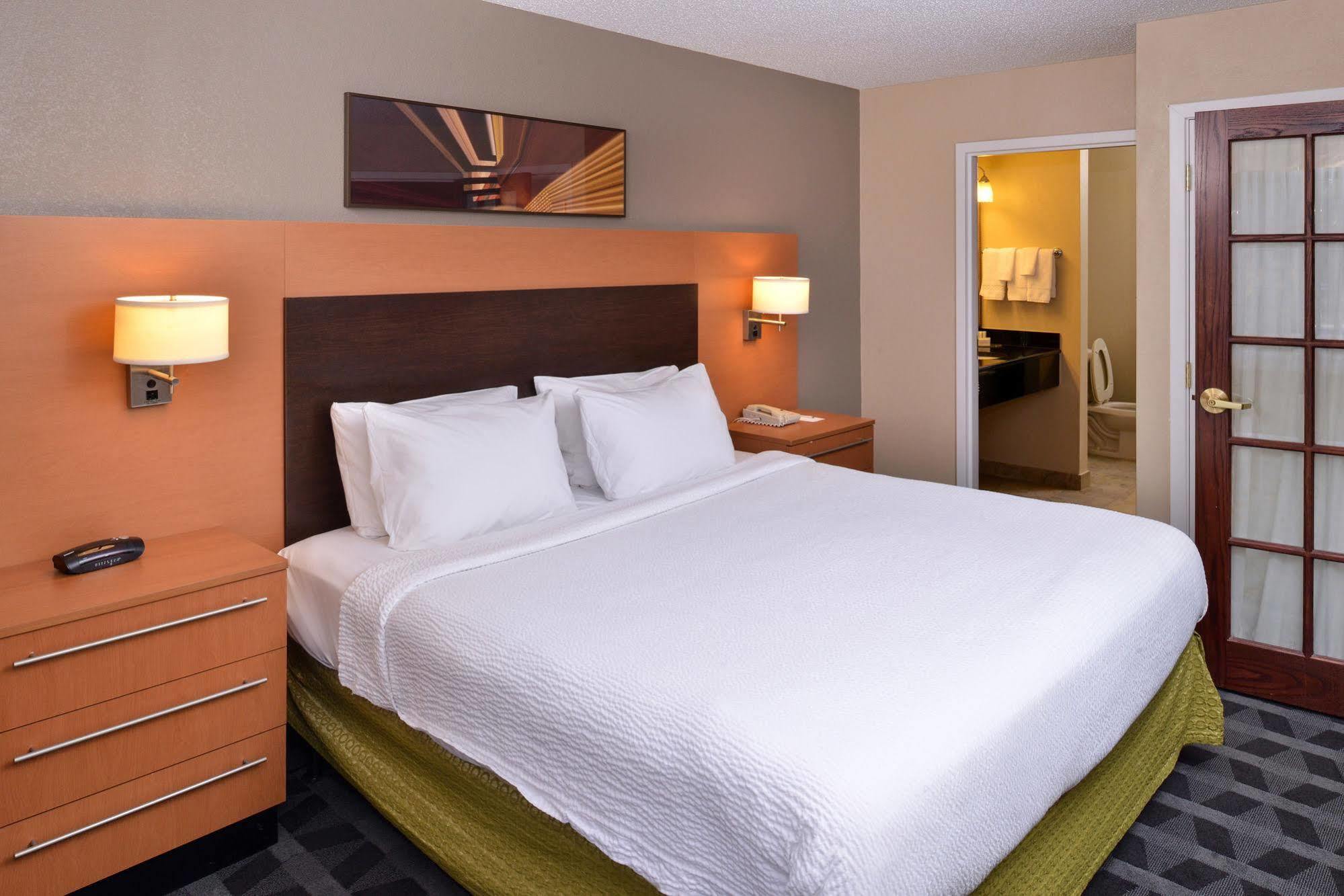 Towneplace Suites Detroit Warren Bagian luar foto