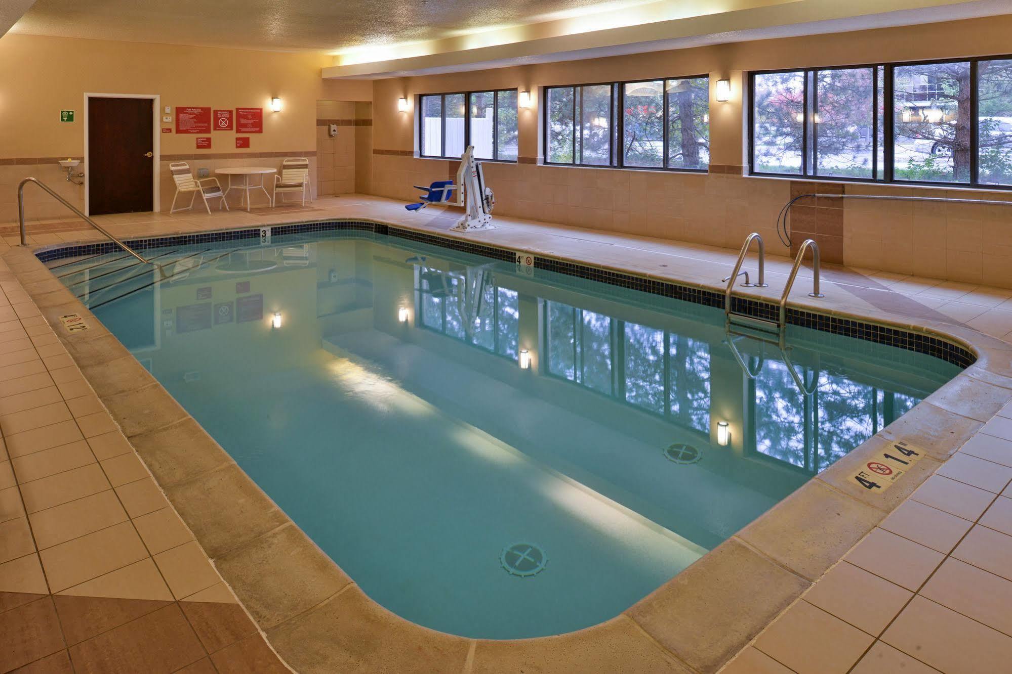 Towneplace Suites Detroit Warren Bagian luar foto